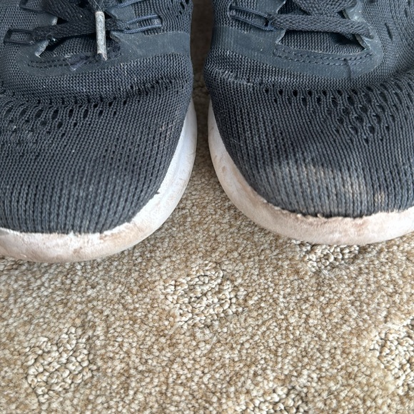 Nike Free RN sneakers. Black and white, size 7 - Picture 5 of 7